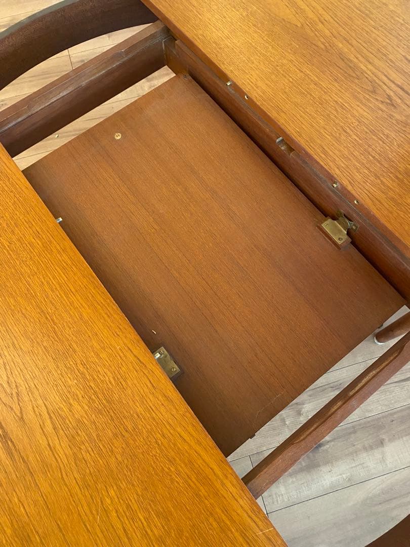 Jentiqueジェンティーク折りたたみダイニングテーブル