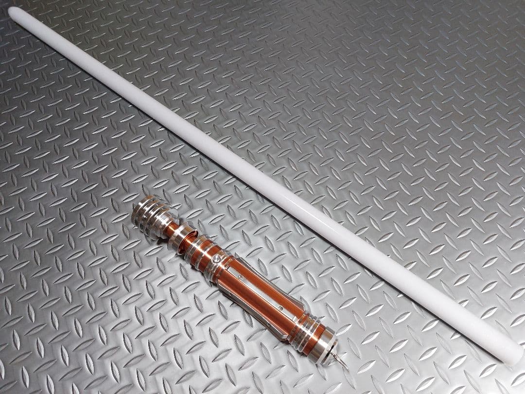 カスタムライトセーバー【Leia SE Variant】SN-PRO新品未使用