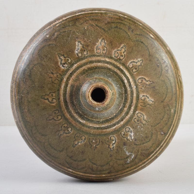 タイ古陶磁　スンコロク　宋胡録　青磁　刻神獣壷　C　9170