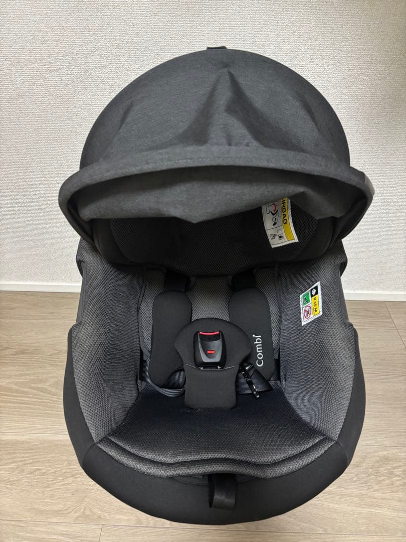 極美品　コンビ　ザエス　THE S ISOFIX　エッグショック　ZC-720