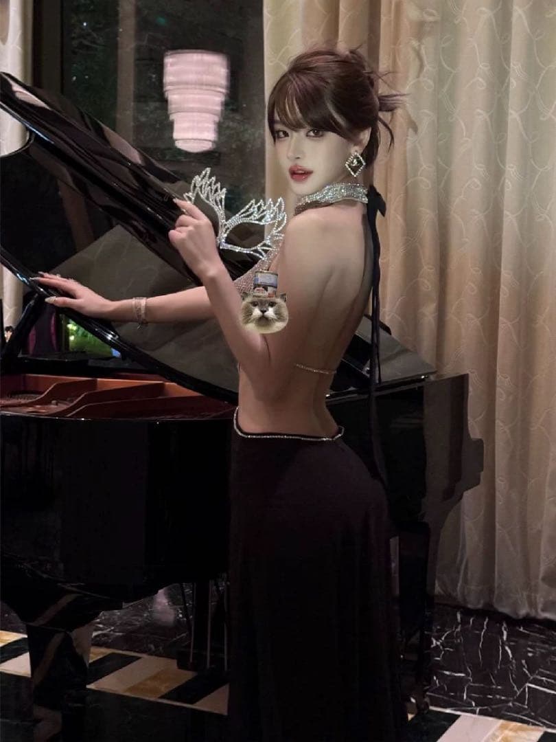 ホルターネックビジュー装飾ロングドレス パーティー キャバ セクシー