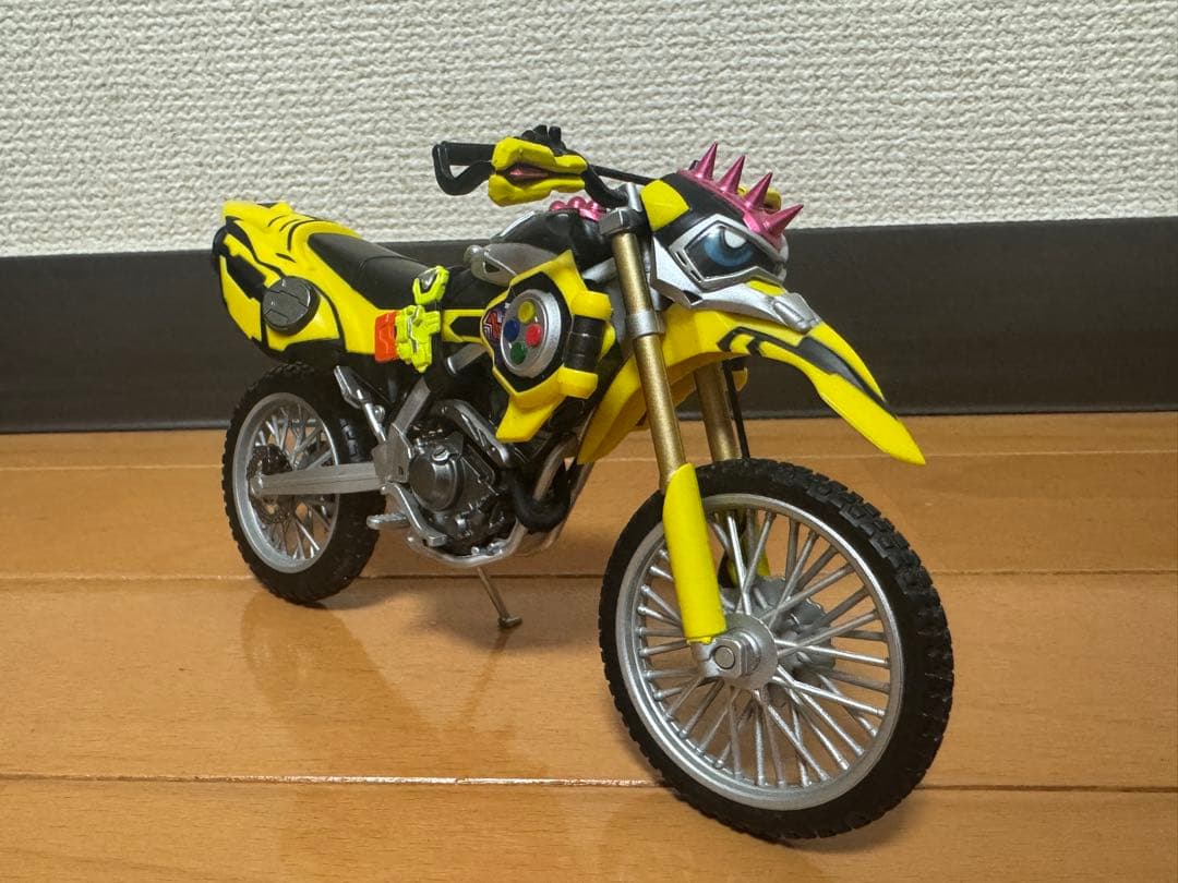 S.H.Figuarts 仮面ライダーレーザー レベル2