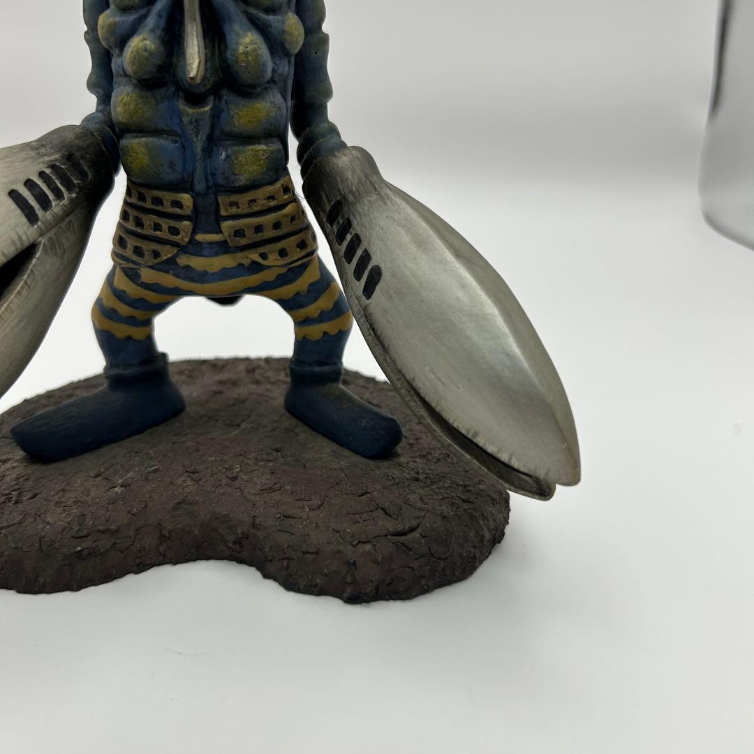 美品　おとなりのかいじゅうフィギュア　バルタン星人　希少