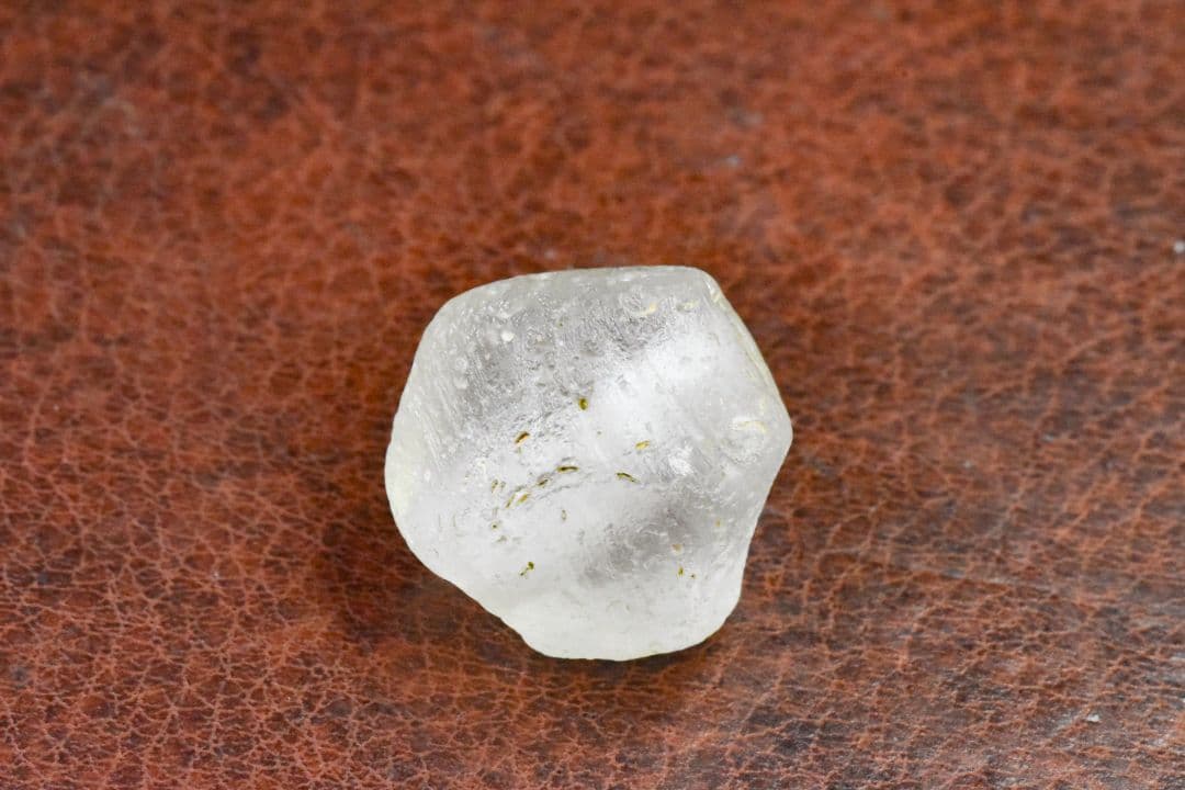 1700年代 ヨーロッパ産 氷砂糖の様な10面体トレードビーズ