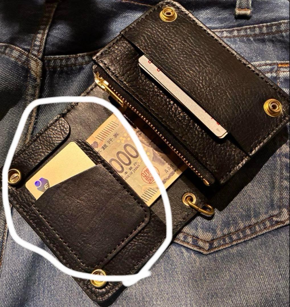 トラッカーウォレット　ミドルサイズ　検討中・・・