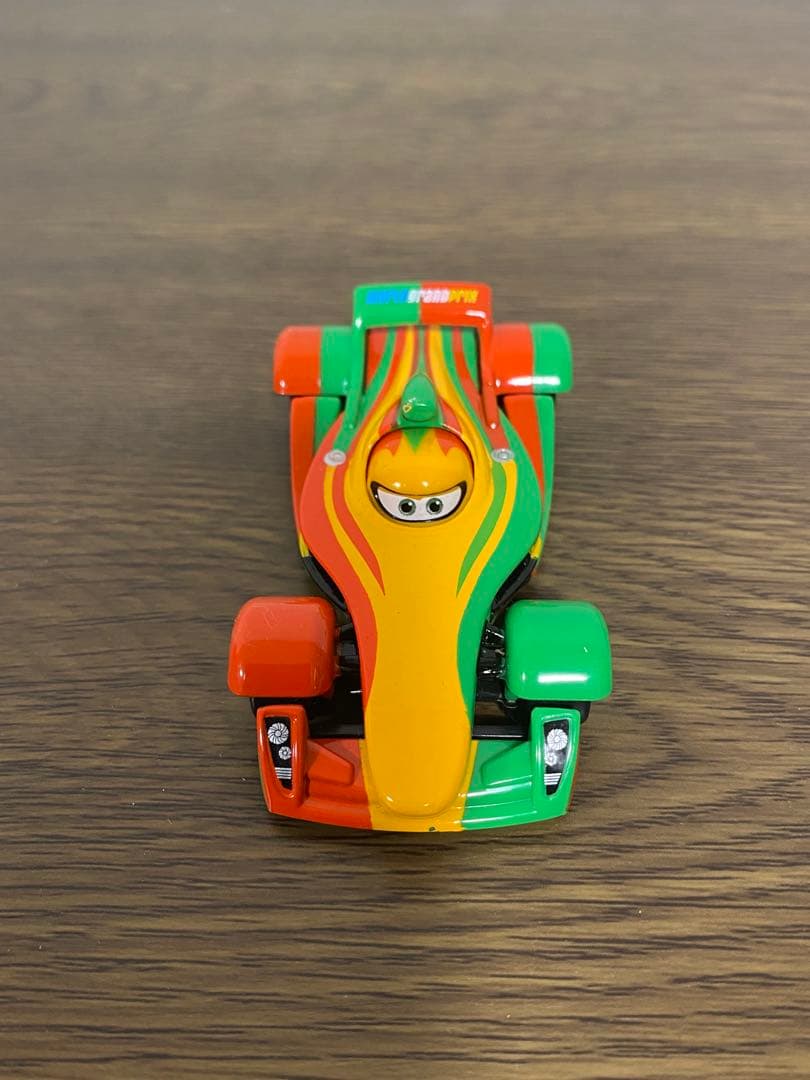 カーズ　トミカ　リップクラッチゴンスキー、リバースコット、ドクター・ダメージ