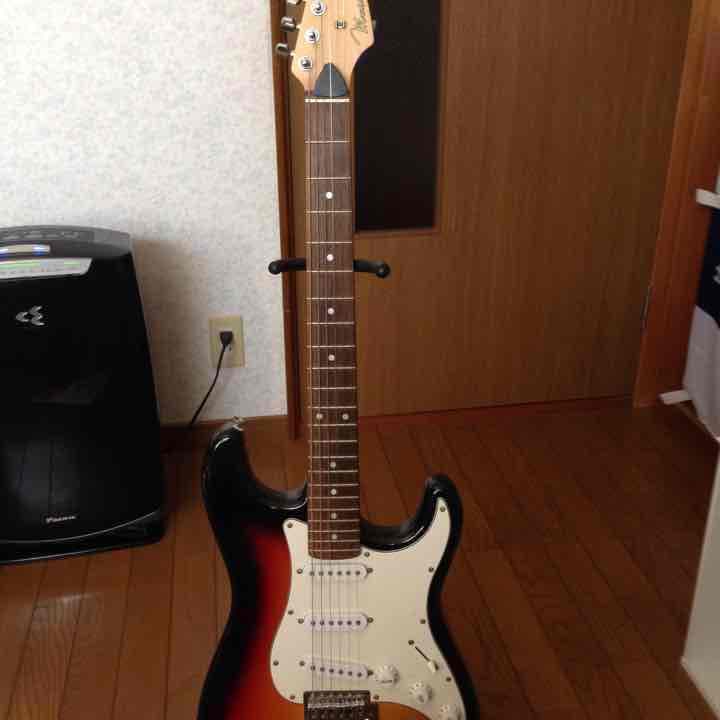 超お得エレキギター 入門セット かなり色々ついてます すぐ演奏できます