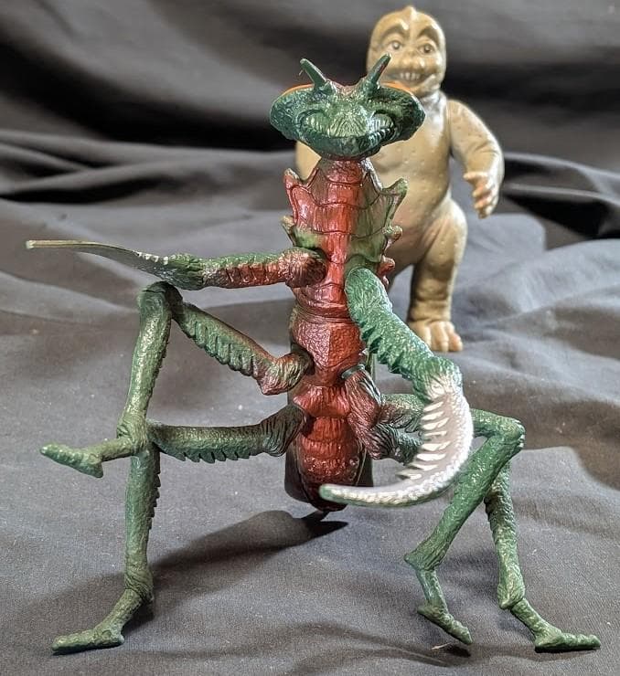 ミニラ＆カマキラス「ゴジラの息子」（バンダイ）ソフビフィギュア２体セット