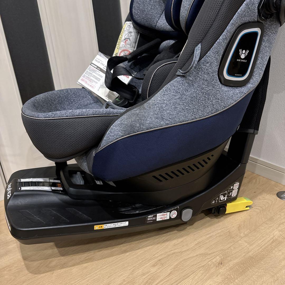 Aprica クルリラプラス　360° セーフティ　チャイルドシート ネイビー
