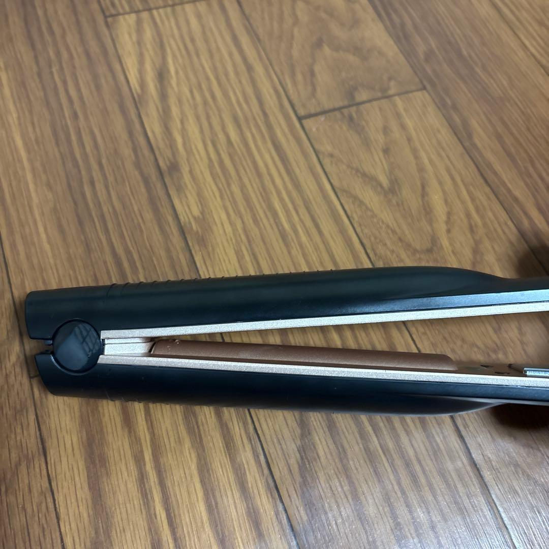 MEDULLA ヘアアイロン