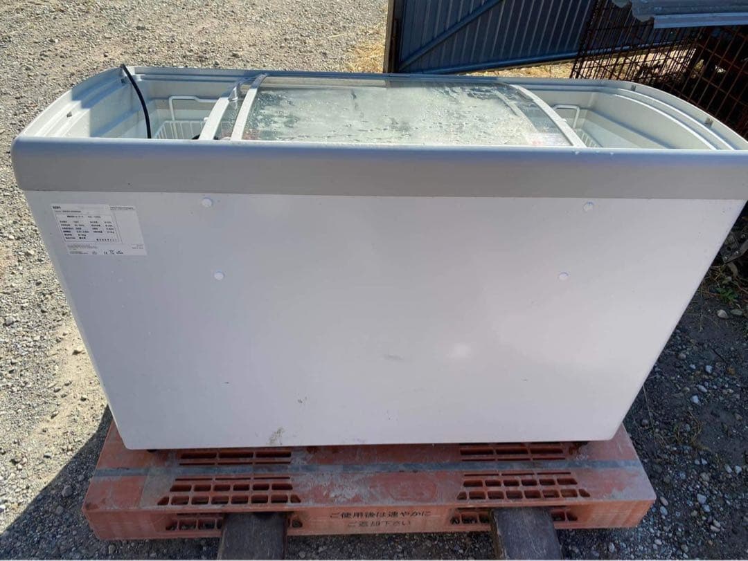 ホワイト冷凍庫 ガラス蓋付き