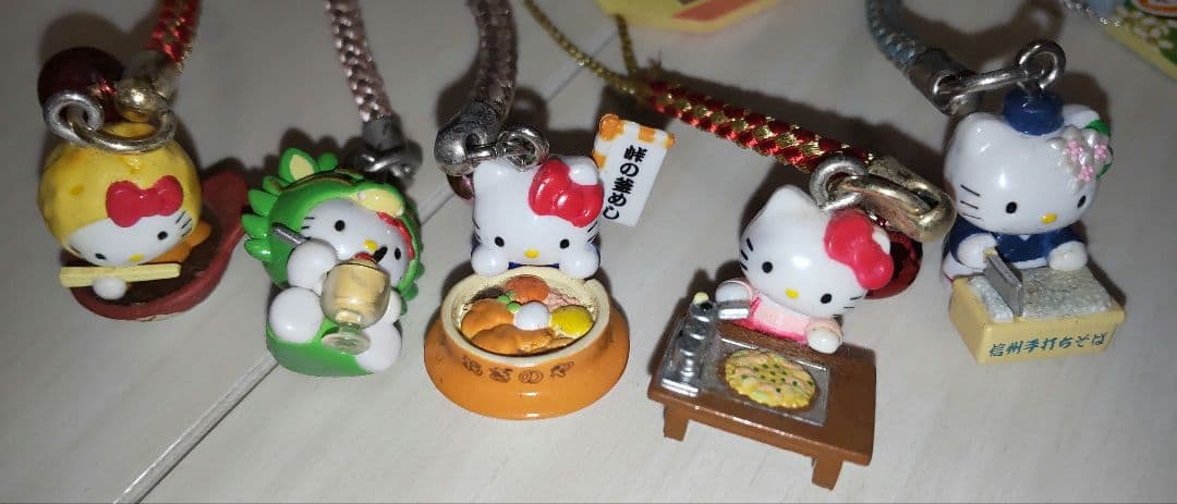 【ご当地キティ】根付け　ストラップ　チャーム　お土産　19点【まとめ売り】