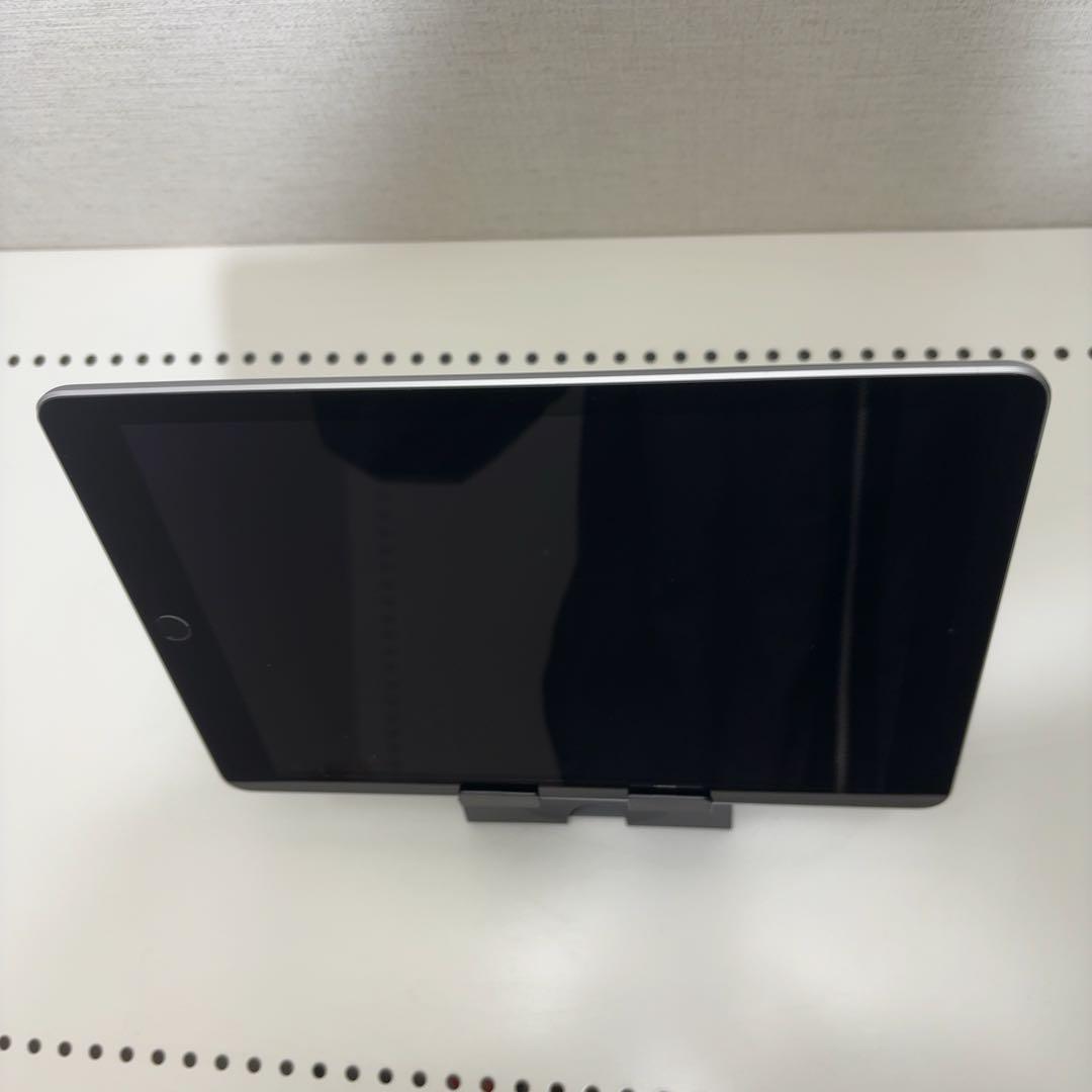 早い者勝ち　iPad 第5世代　32GB Cellular