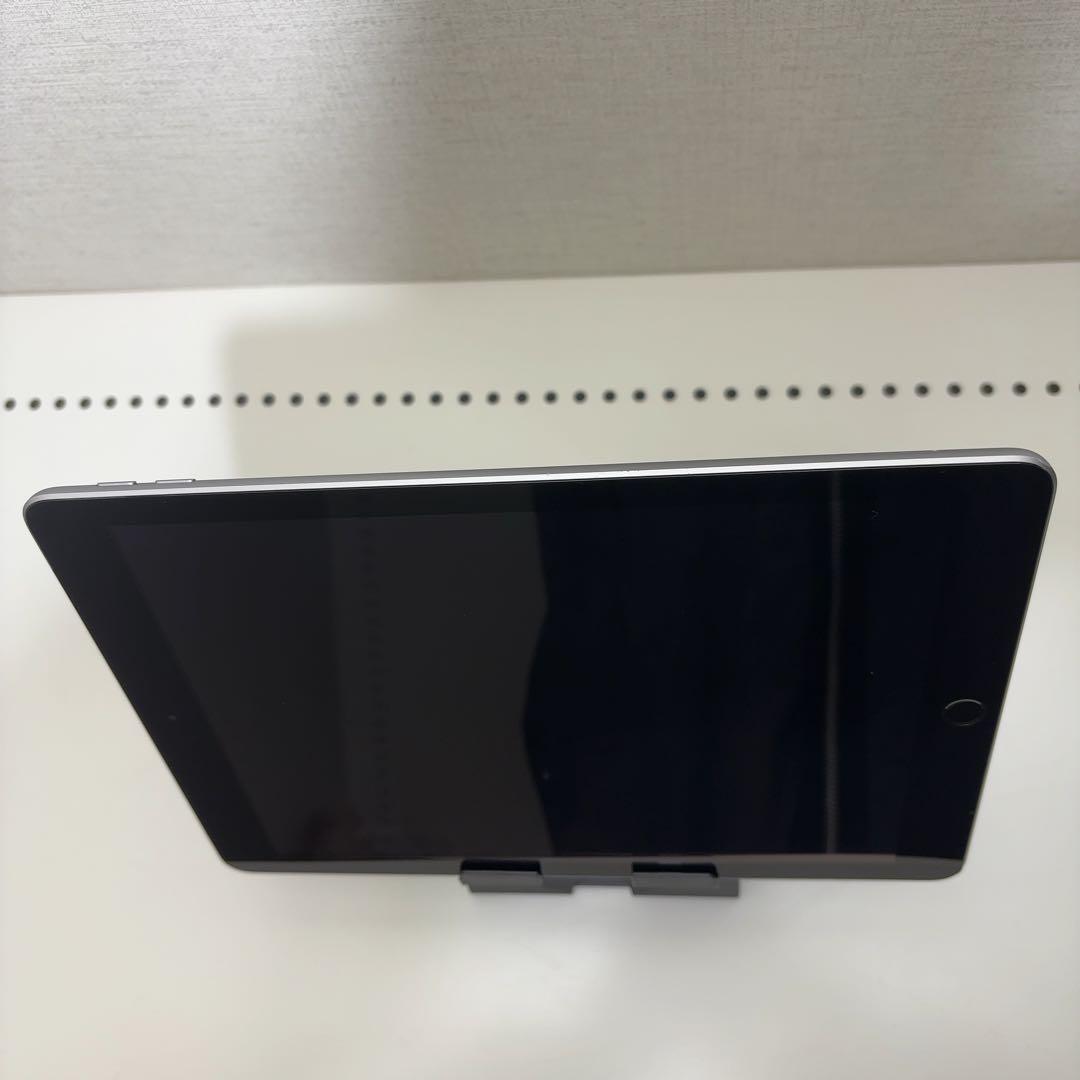 早い者勝ち　iPad 第5世代　32GB Cellular