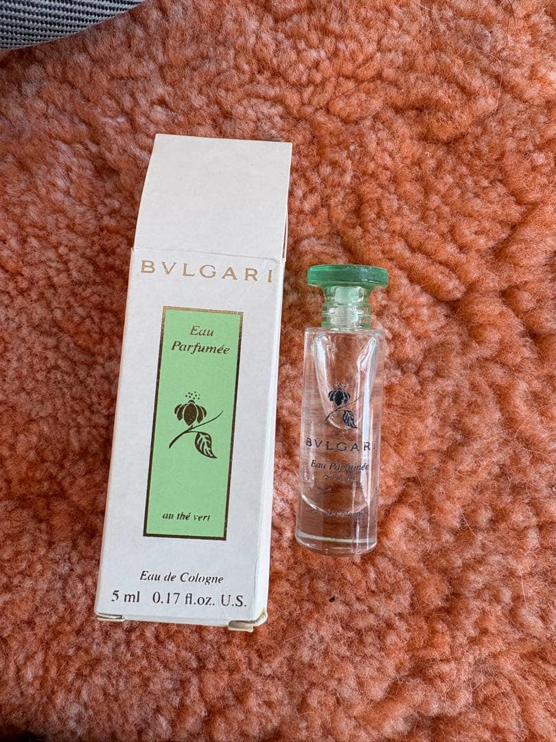 エミレーツ航空　ビジネスクラス　ブルガリ製アメニティセット