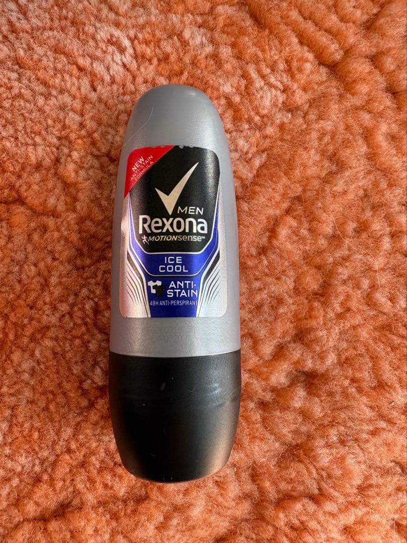 エミレーツ航空　ビジネスクラス　ブルガリ製アメニティセット