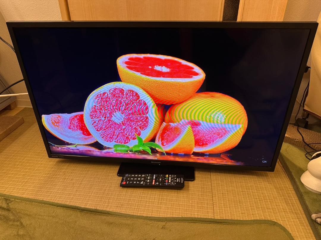 SHARP シャープ　32型　テレビ 2T-C32DE 2022年製　状態綺麗！
