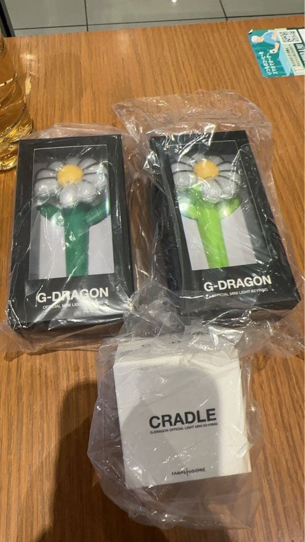 G-DRAGON ジヨン ミニペンライト キーリング キーホルダー セット