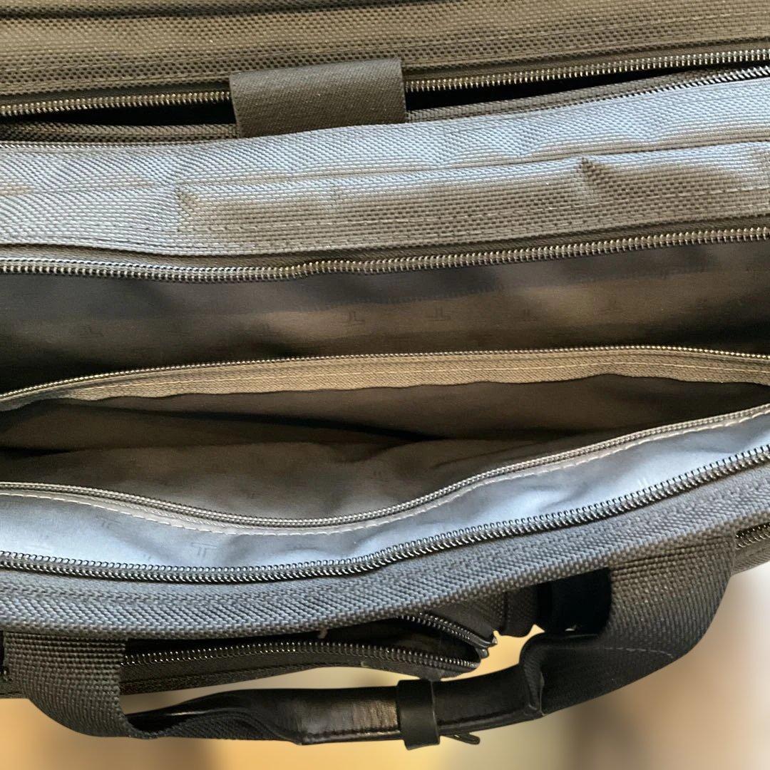 【希少な廃盤】TUMI 3層キャリーバッグ 26104D4 機内持込可
