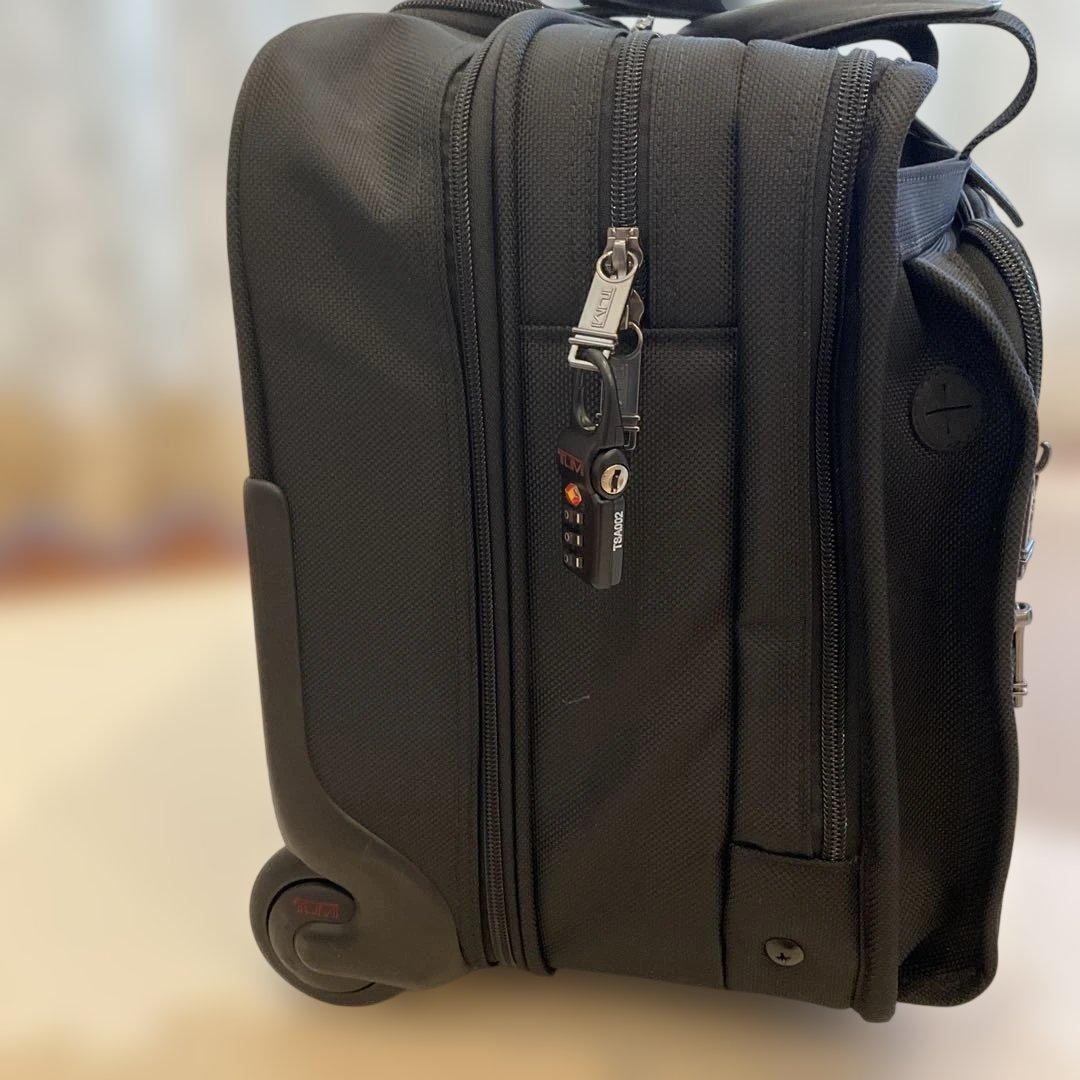 【希少な廃盤】TUMI 3層キャリーバッグ 26104D4 機内持込可