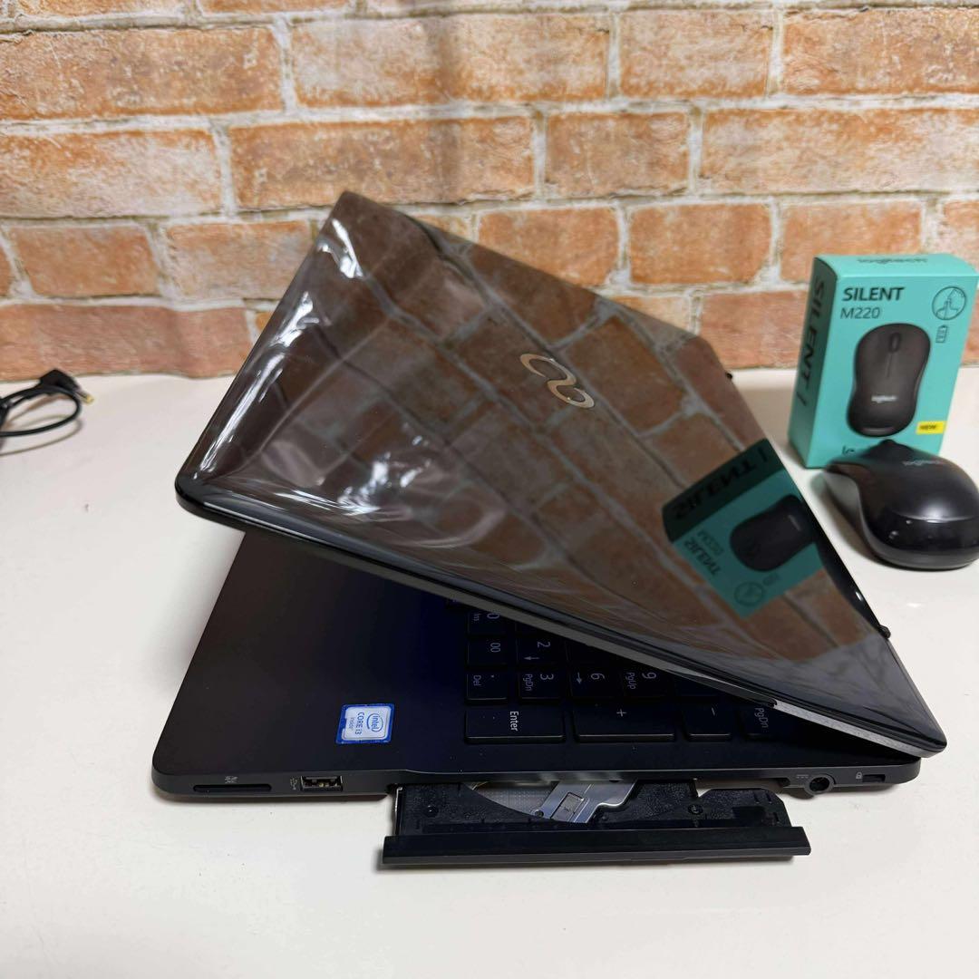 富士通ノート PC 高速起動SSD メモリ8GB Windows11 オフィス付