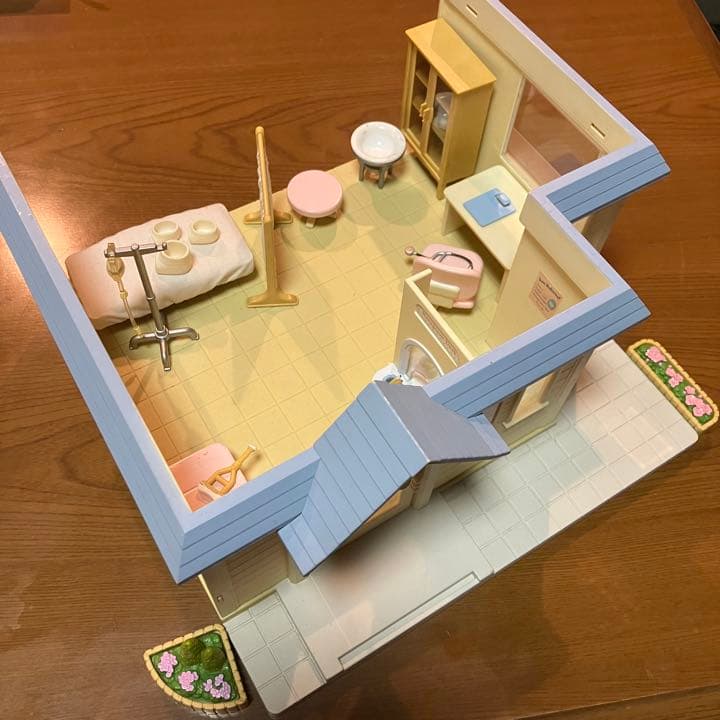 シルバニアファミリー　森のお医者さん　H01