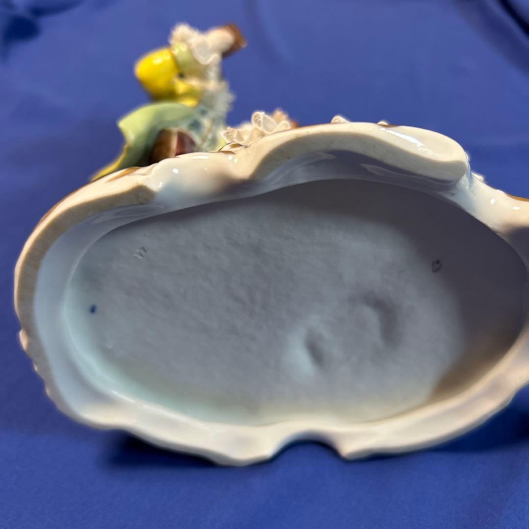 ドレスデンvolkstedt(フォルクシュテット)レース人形フィギュリン