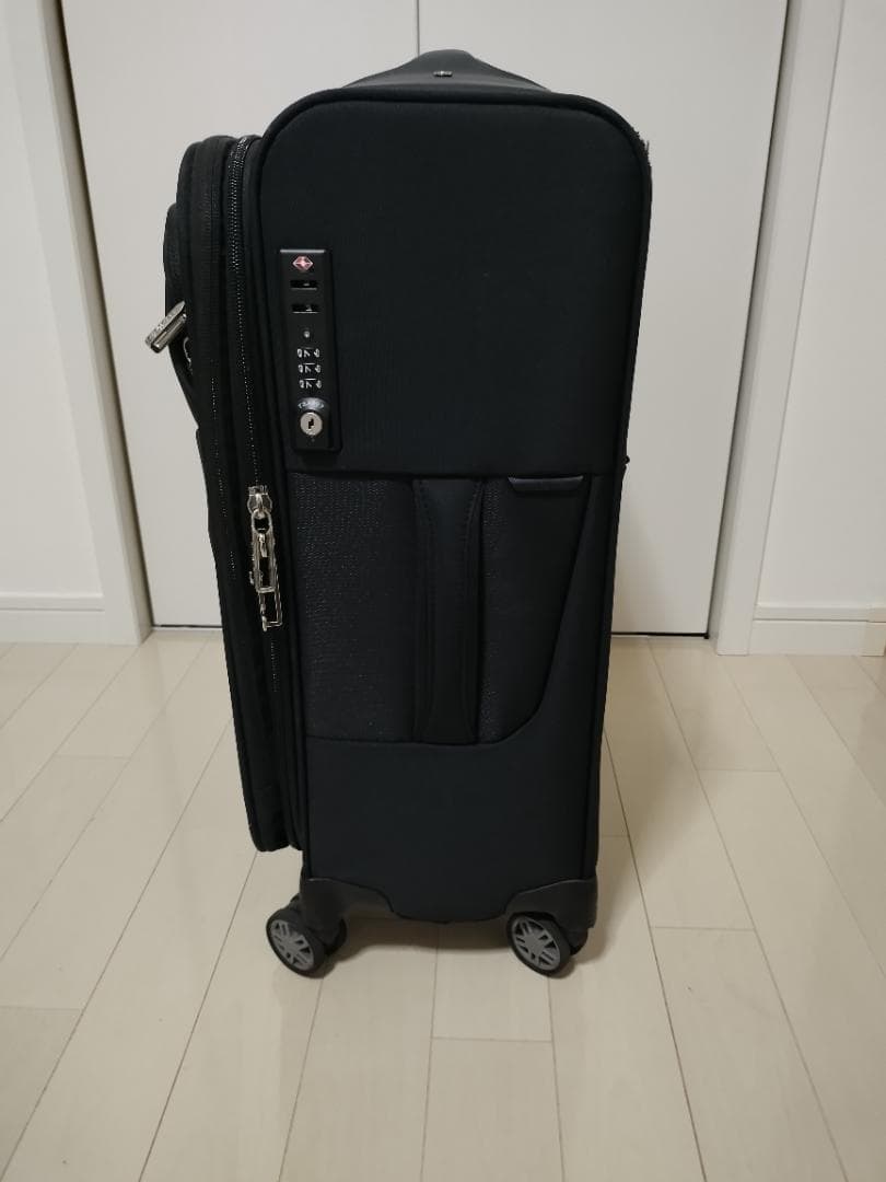 【使用３回】Samsonite　ビーライト４　スピナー55 EXP 機内持込OK