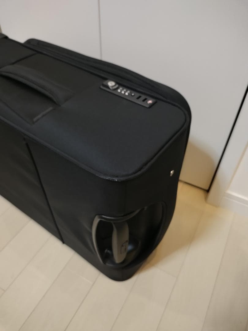 【使用３回】Samsonite　ビーライト４　スピナー55 EXP 機内持込OK