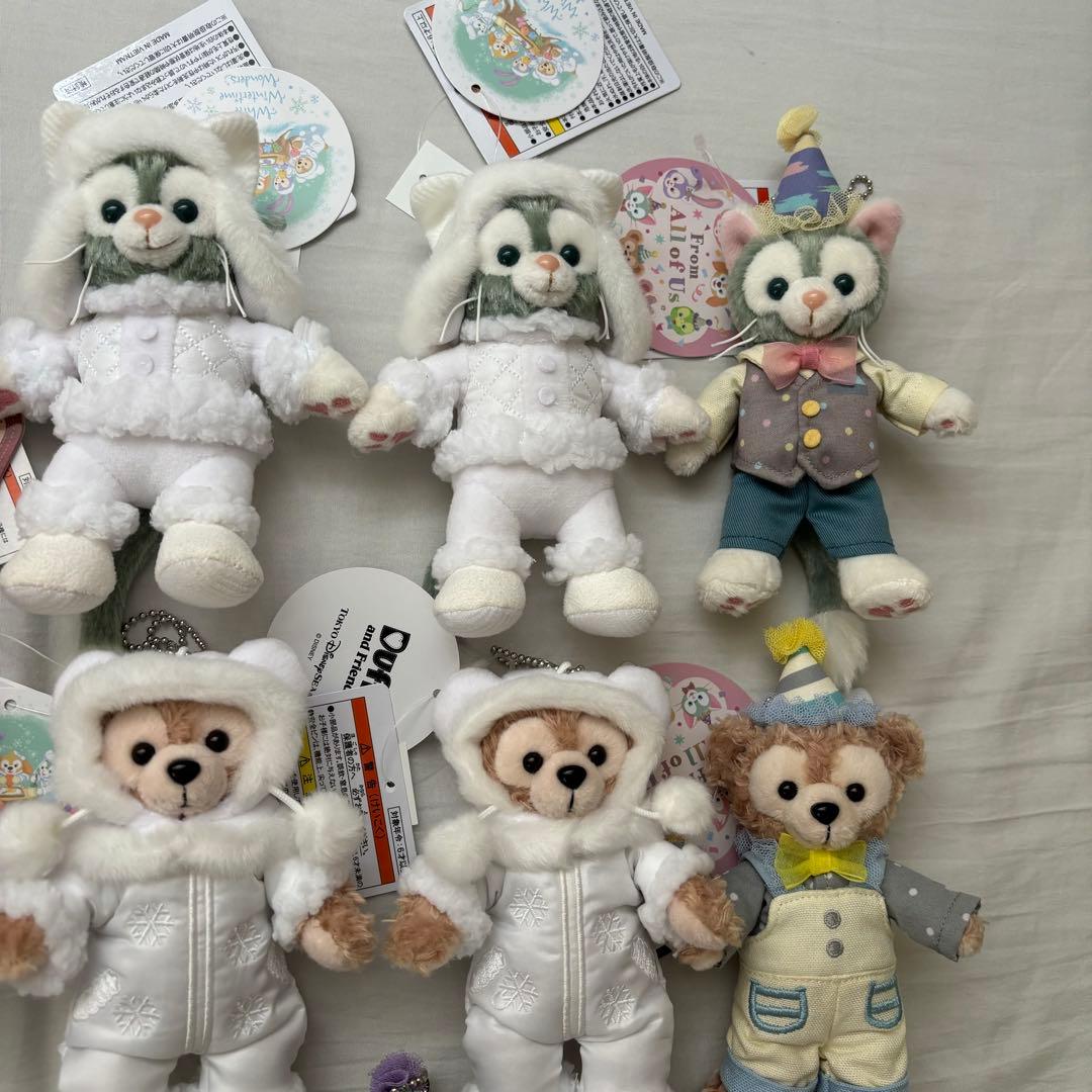 タグ付き　ダッフィー　ジェラトーニ　ぬいぐるみバッジ