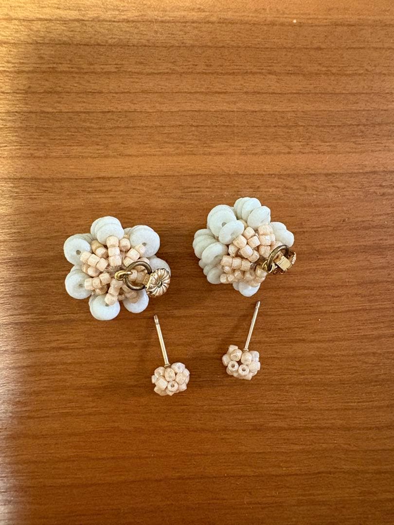 niki.du.poulain catch me classicとこつぶピアス