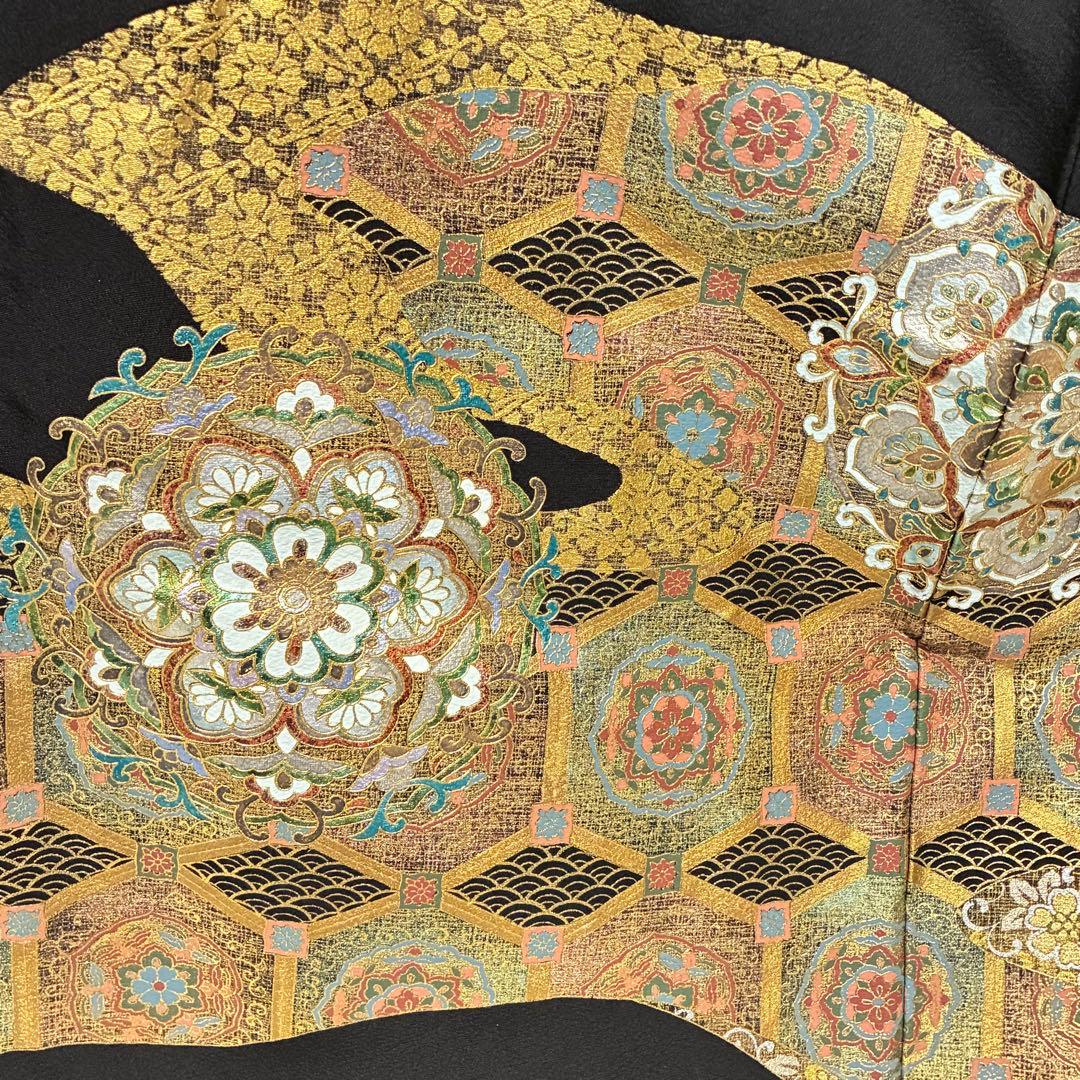 D93 黒留袖 華文 金彩 正絹 着物 袷 美品