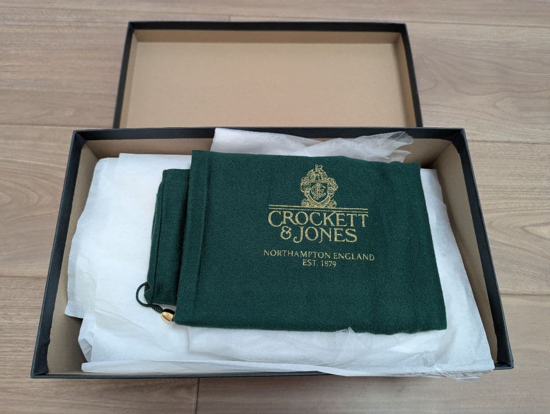 Crockett & Jones エナメルシューズ