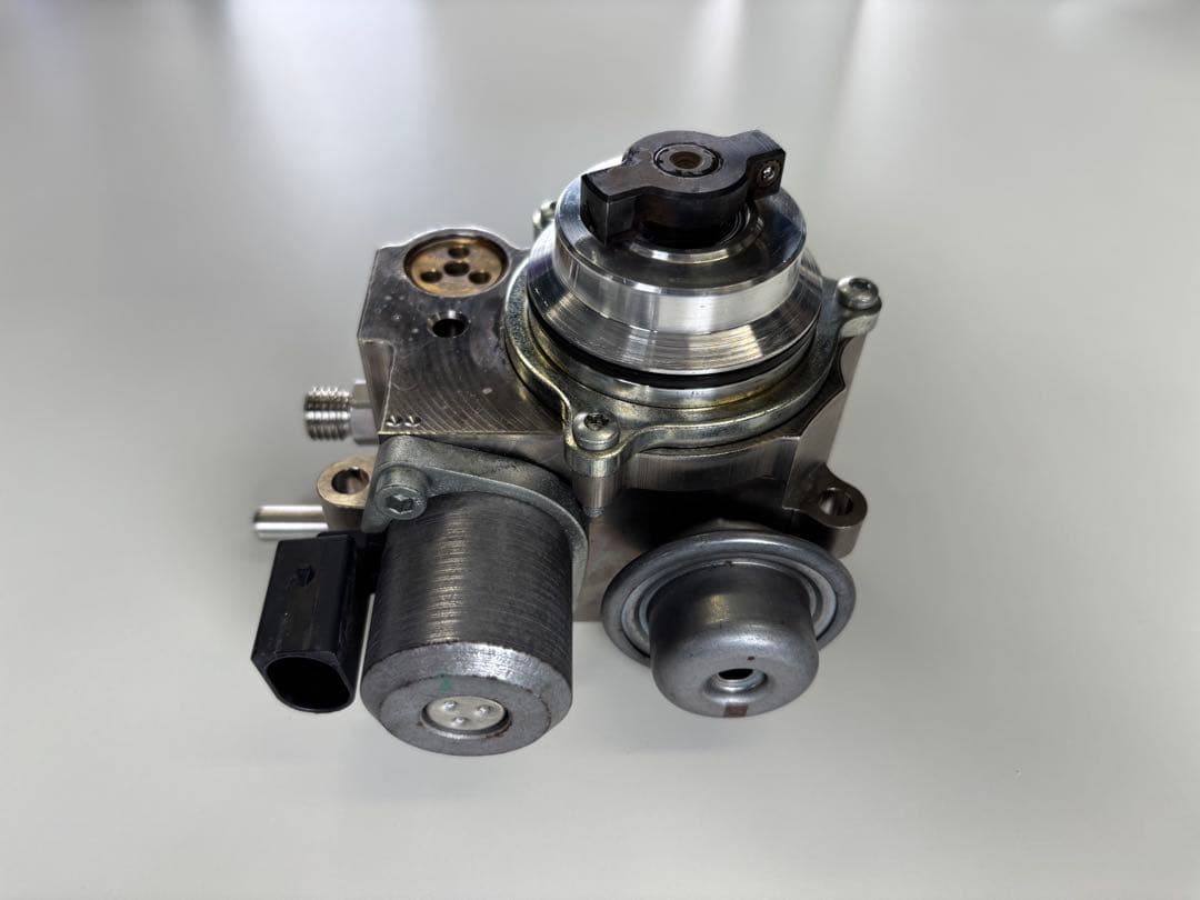 中古★BMW ミニ クーパーS 高圧ポンプ★13517592429 SV16