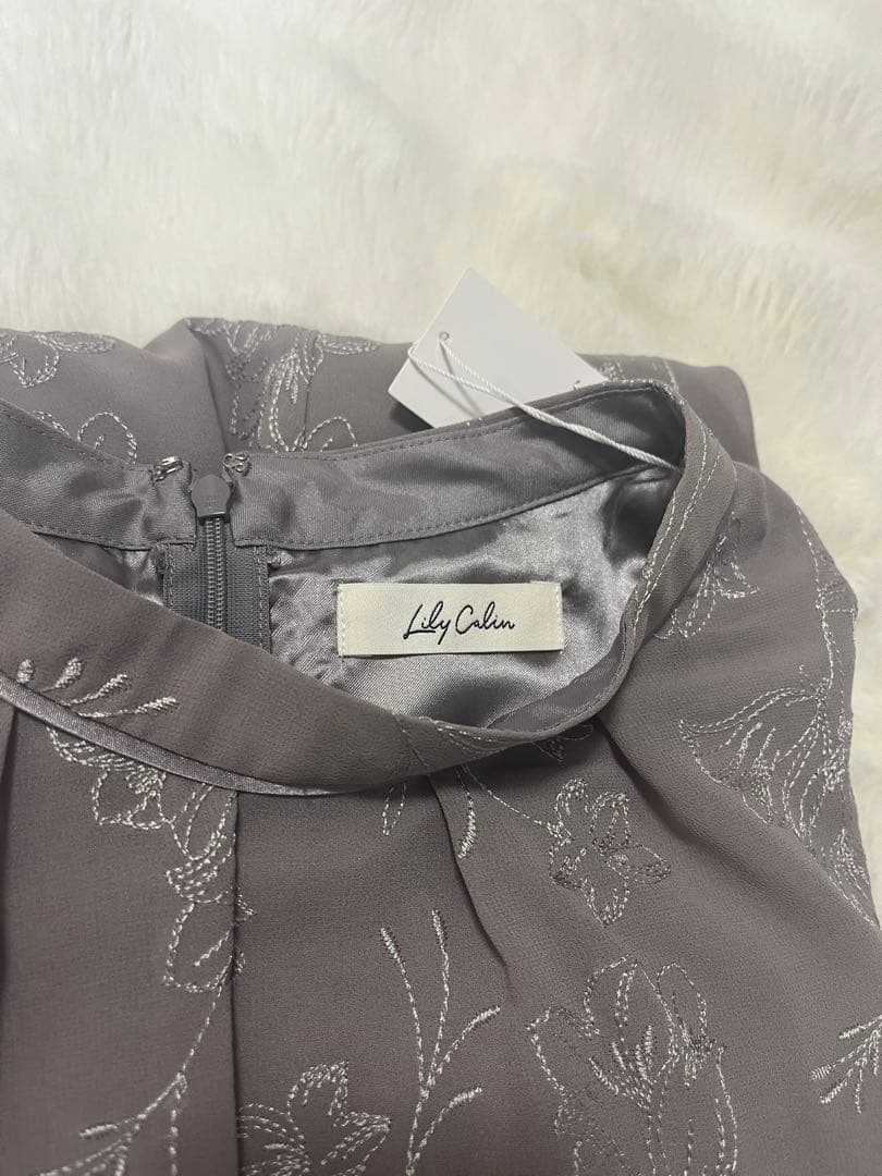 新品未使用＊ANY SIS 【Lily Calin】エンブロイダリードレス