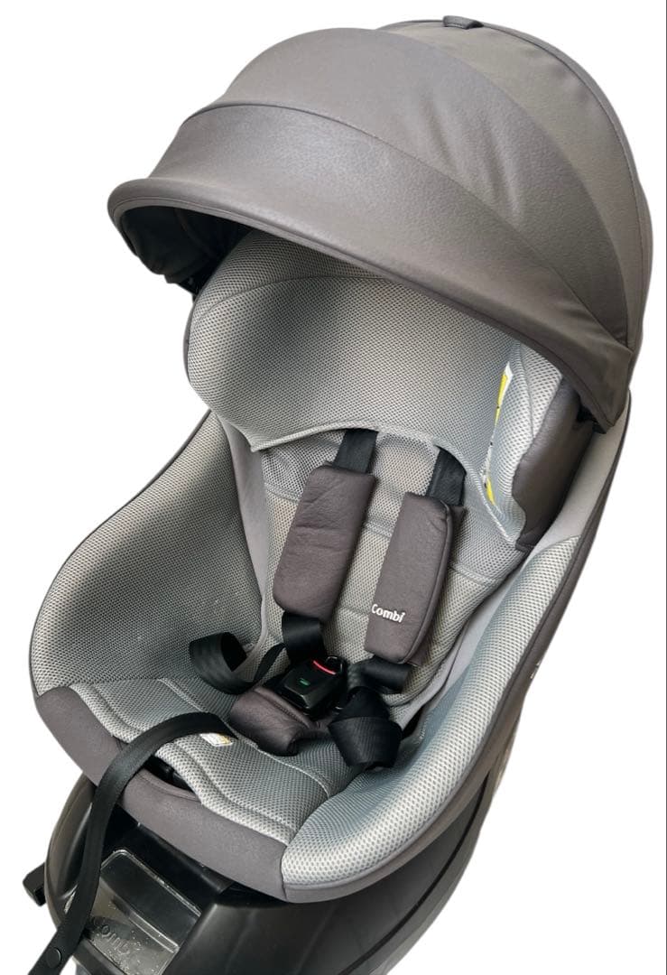 Combi ISOFIX チャイルドシート エッグショック 新生児