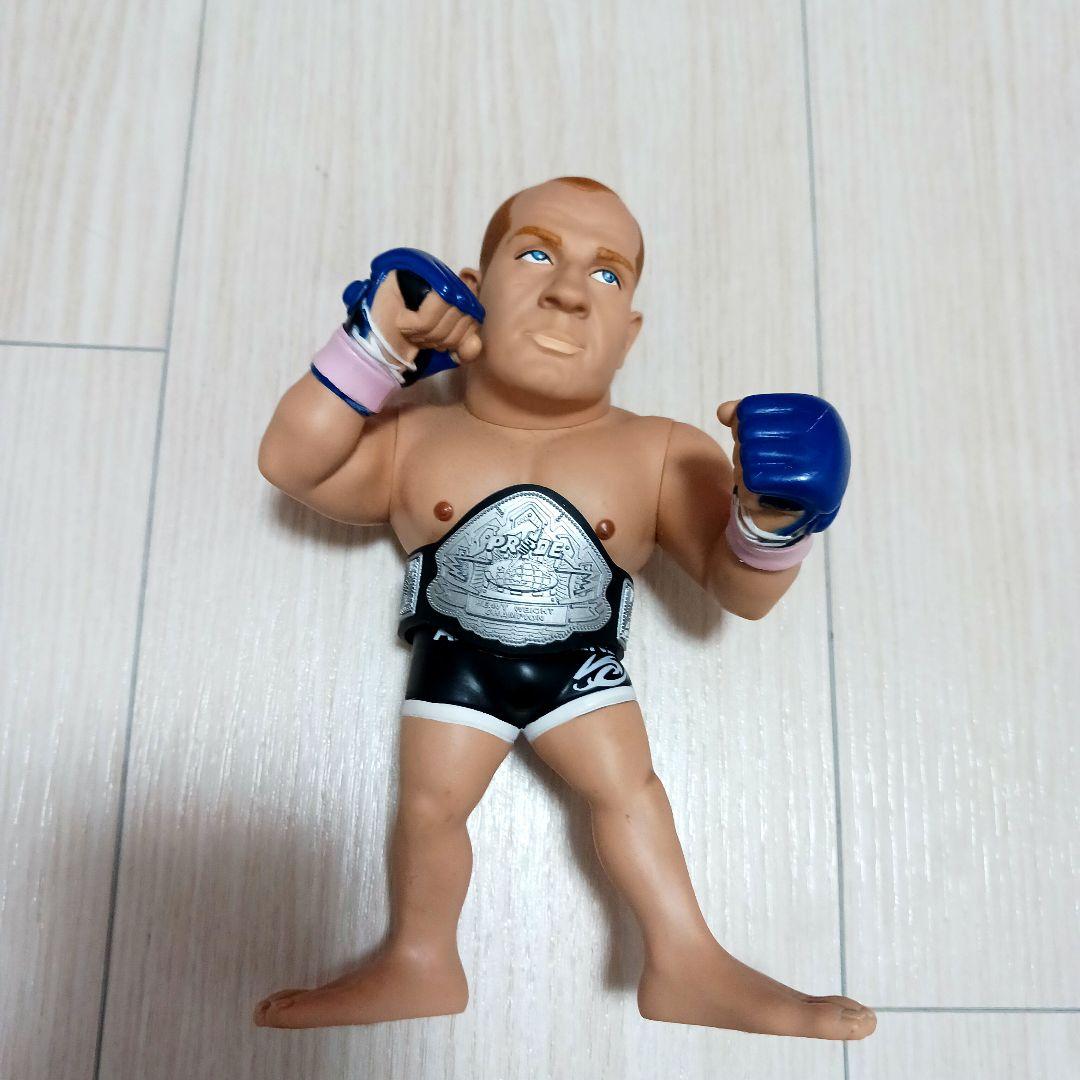 格闘技！レア！PRIDE ヒョードル選手！チャンピオンフィギュア 約15cm