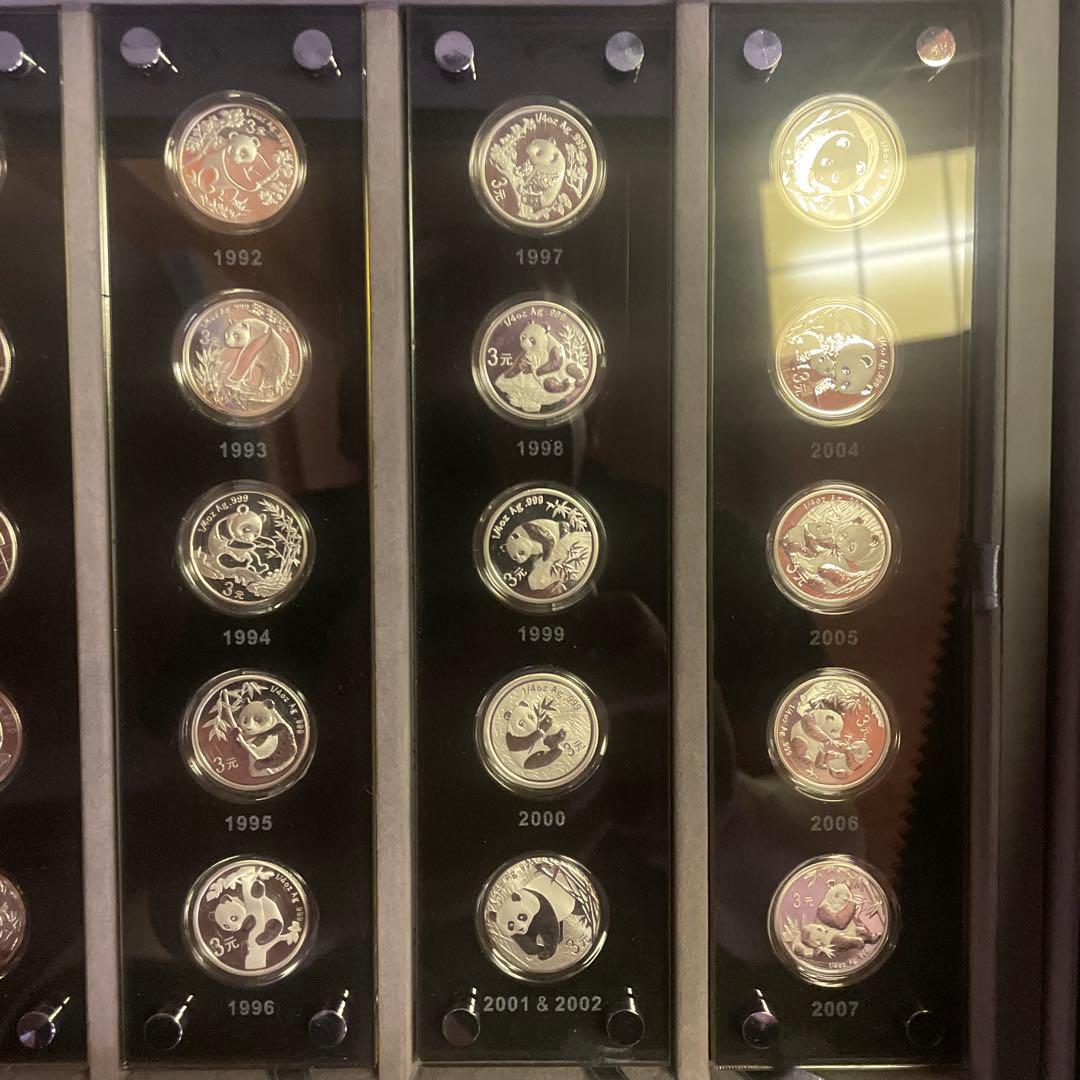 中国25周年記念パンダ銀貨