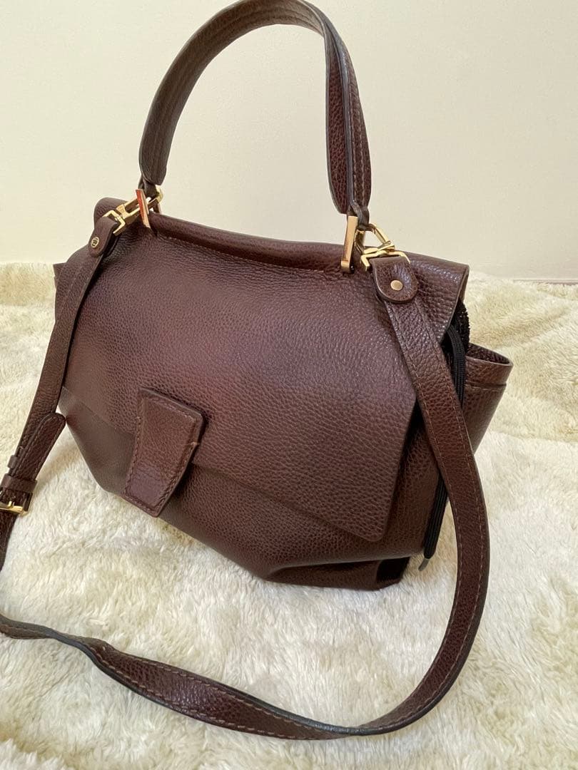 美品GIANNI CHIARINI（ジャンニキャリーニ） レザーショルダーバッグ