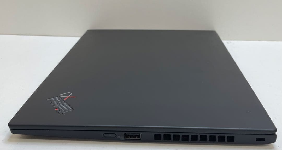 #164 レノボ ThinkPad X1 carbon Gen 8 i5 8GB