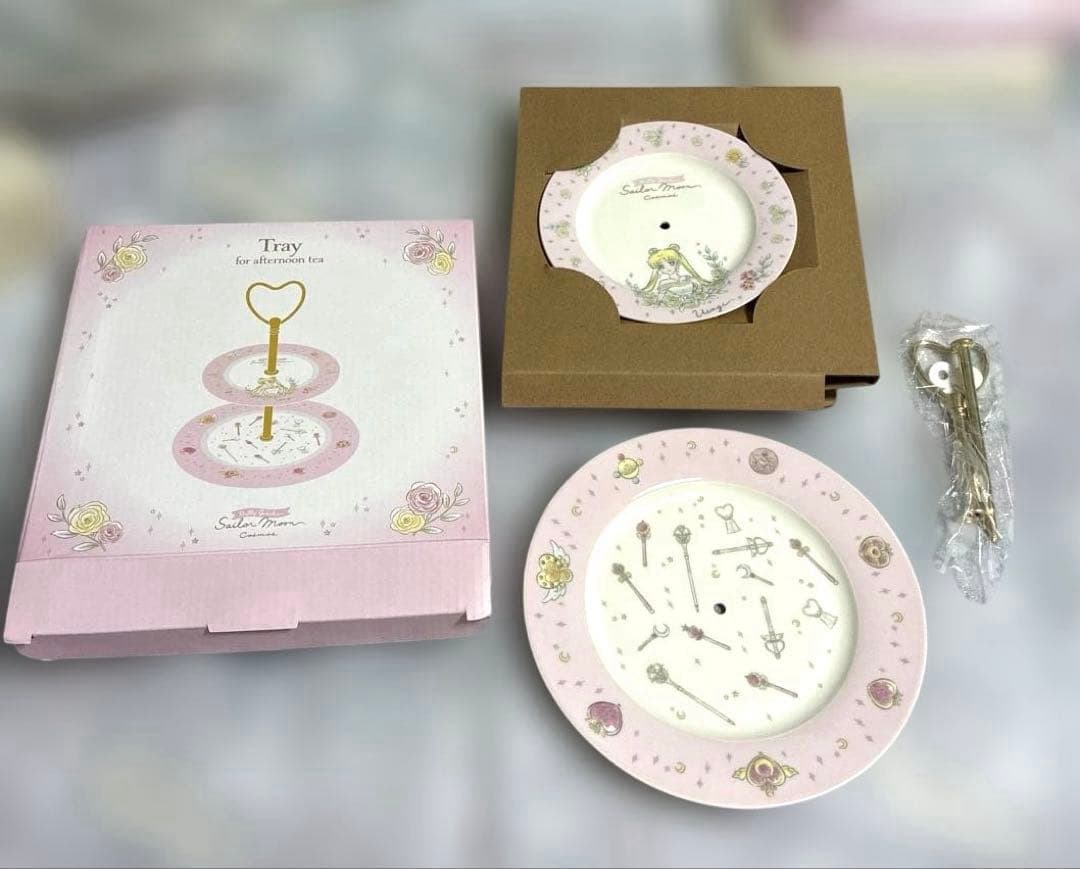 【未使用】セーラームーン　13点セット　食器セット　プレート　スリーズ