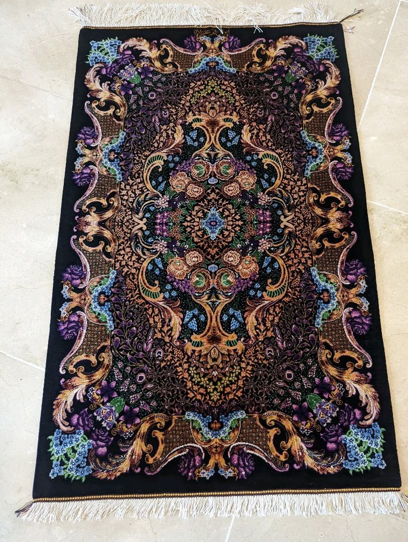 絨毯　クムシルク　手織り