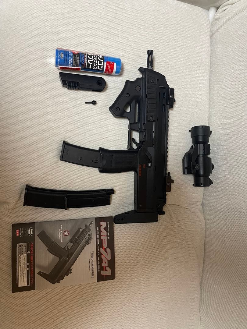 MP7A1 ガスガン レッドドットサイト付き