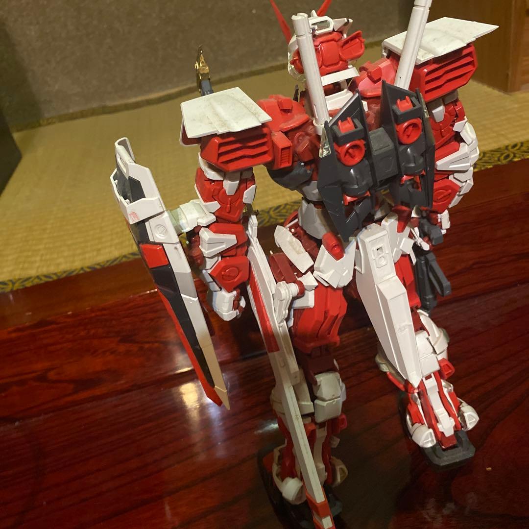 ガンプラ　ガンダムアストレイ レッドフレーム