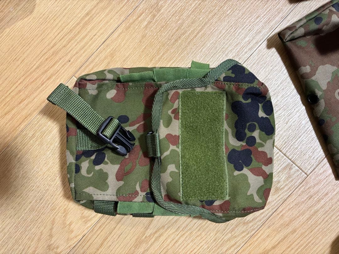 自衛隊グッズ　サバイバル　ポーチなど