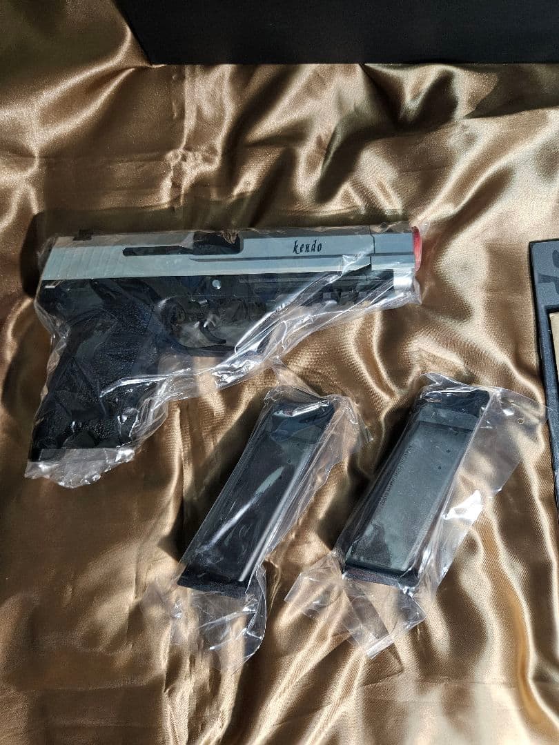 中古　東京マルイ SG-09R バイオハザードRE:4 コラボモデル