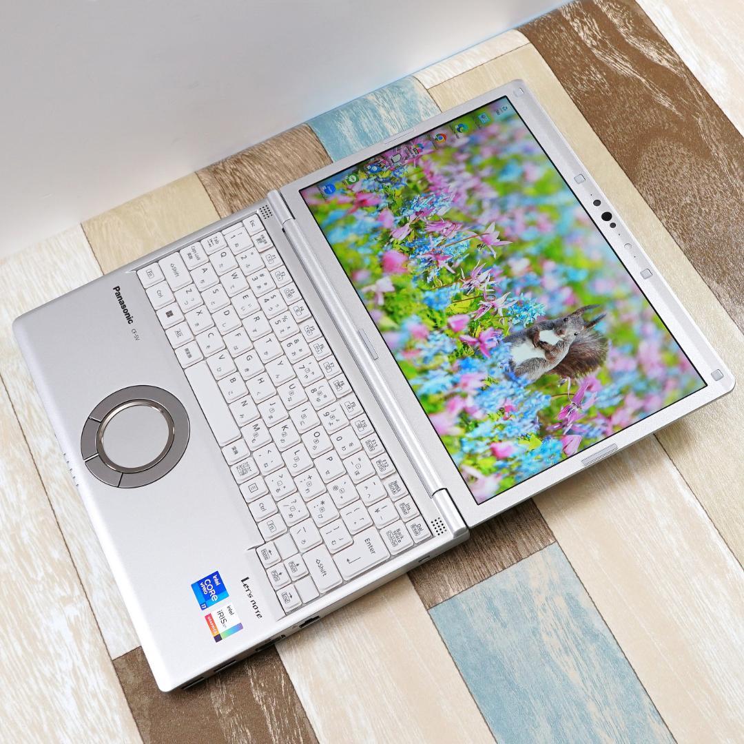 極美品のバリ速モバイル✨１１世代コアｉ７に超高速ＳＳＤ５１２ＧＢ＆１６ＧＢメモリ