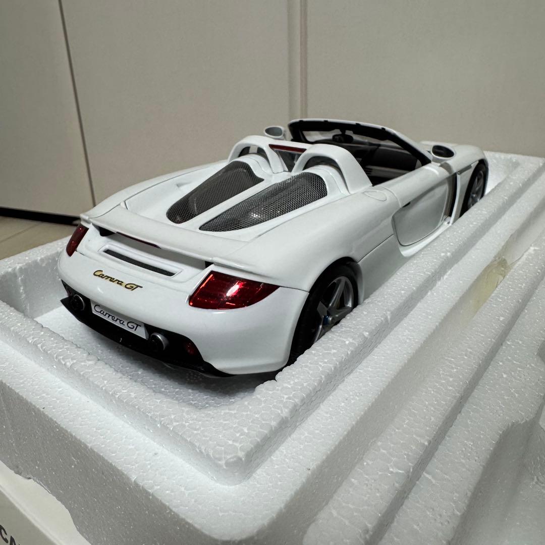 Autoart 1/18 ポルシェ カレラGT