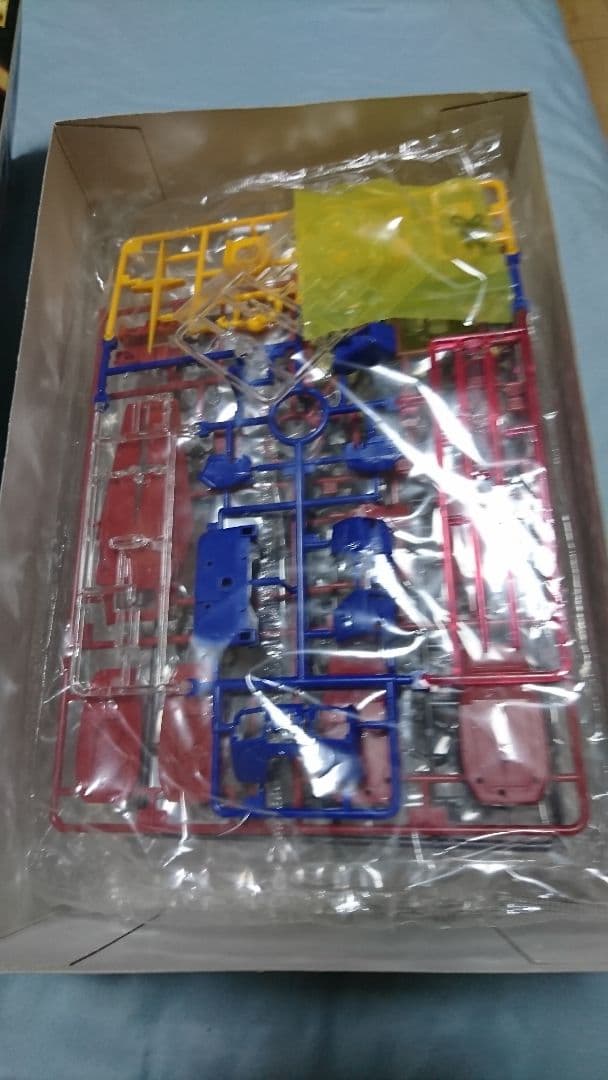 バンダイ MG 1/100 RX782 ガンダム Ver.1.5 プラモデル