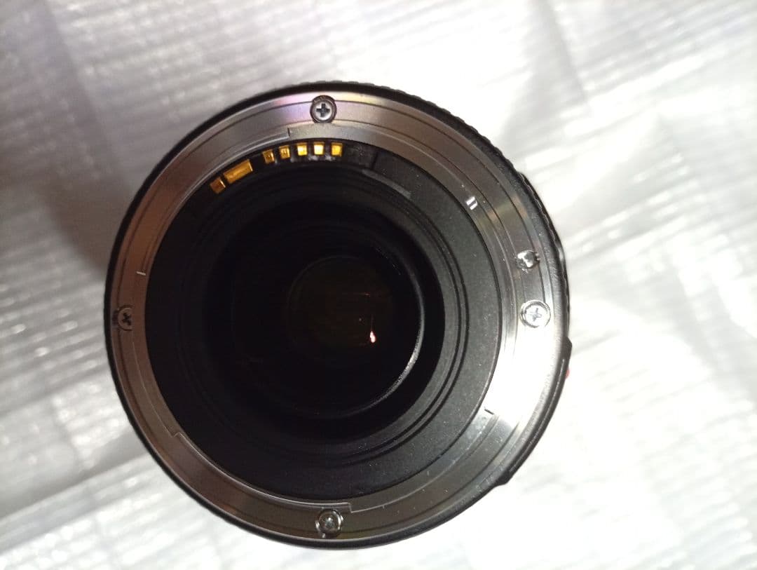 CANON EF70-300m 1:4-5.6 IS USM ズームレンズ